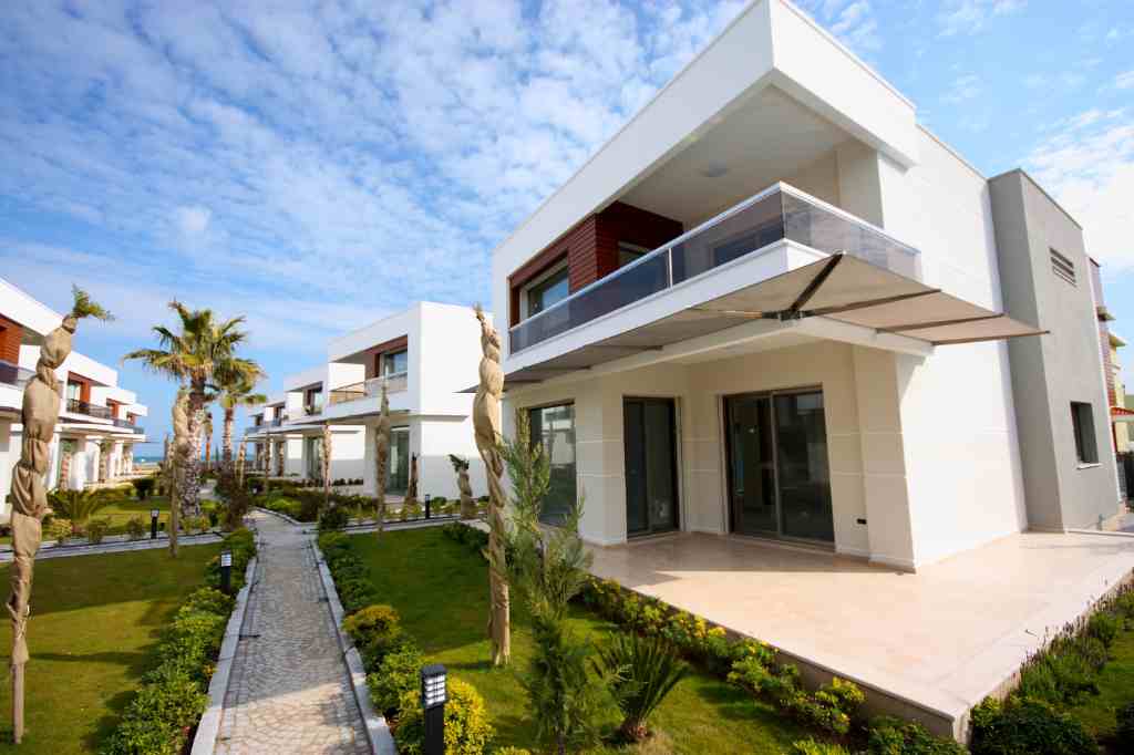 Things to consider before buying a villa in dubai